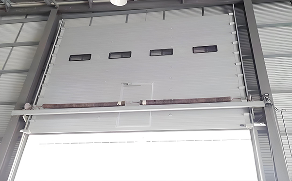 临潼工业滑升门