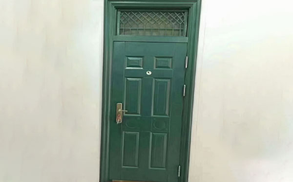 临潼学校教室门