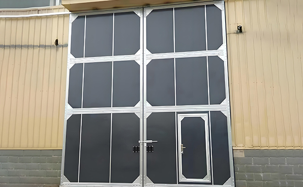 厂房临潼工业门选择与维护全解析：提升效率与安全的关键要素